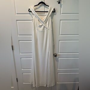 NWT LULU’s White Maxi Wedding Formal Dress Off the Shoulder Glamour Slit Large